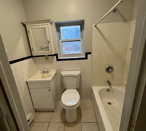 5th image of 525 E Main St #5