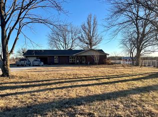 1731 Hawaii Rd, Humboldt, KS 66748