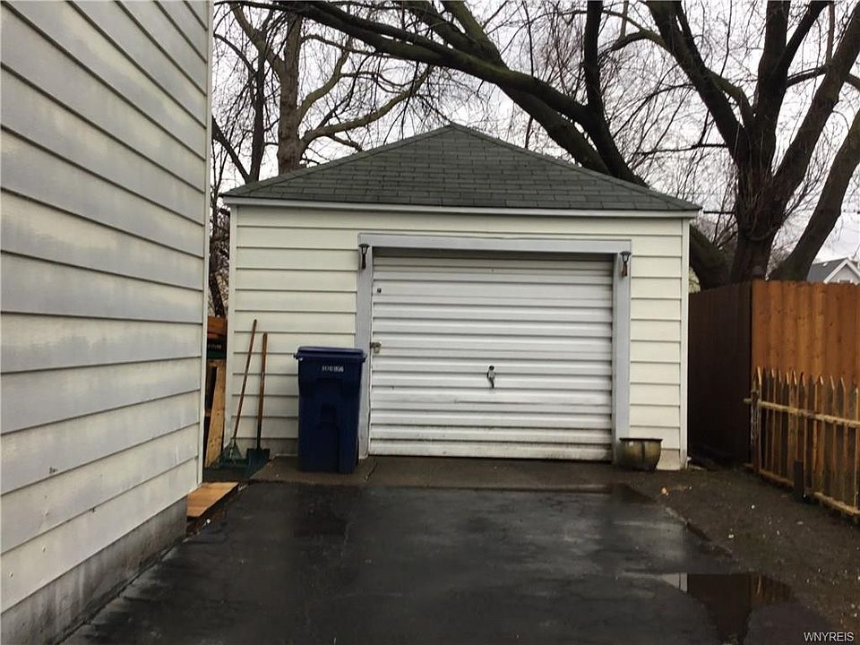 2nd image of 433 76th St