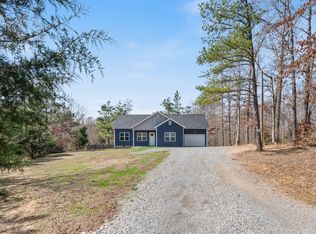 5702 Fox Haven Dr, Nunnelly, TN 37137