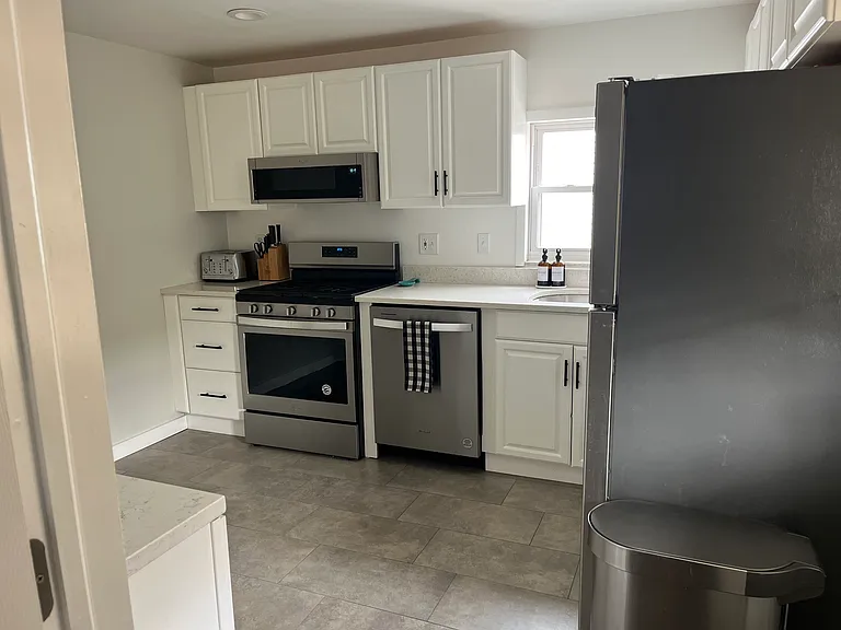 1925 Harcum Way — Photo 5