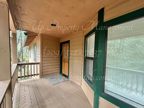 3rd image of 17600 Brentwood Ln
