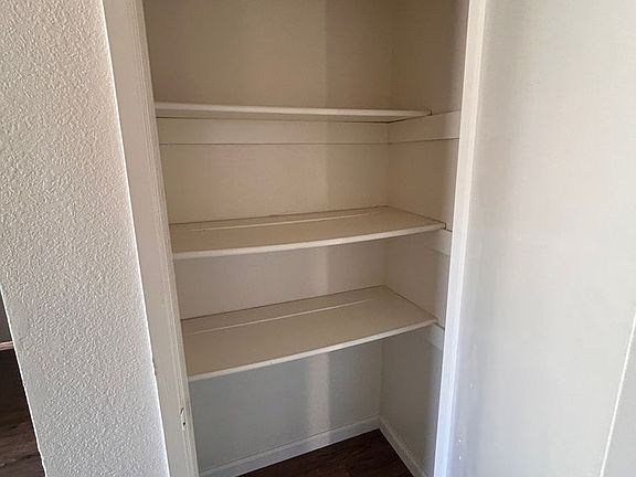 3rd image of 1531-1537 E Cross Ave #1533