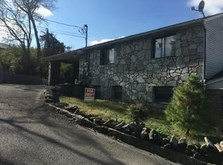 922 Burden Hill Rd APT 1, Sevierville, TN 37862