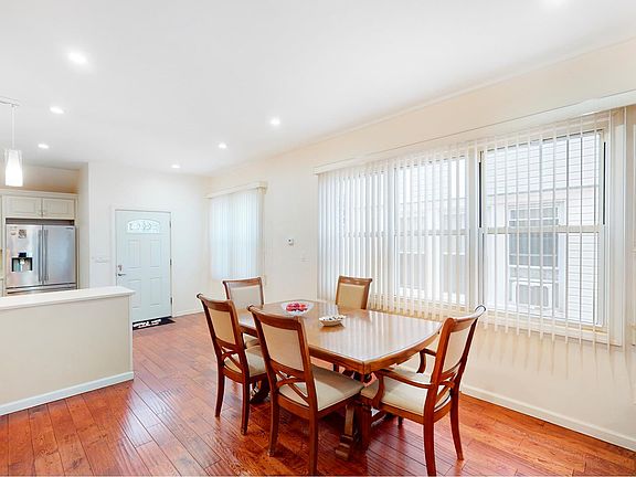 5th image of 69-11 78th St