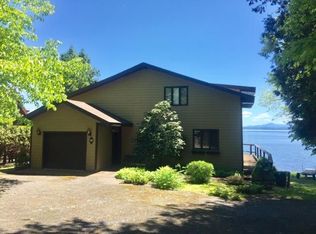 98 Water Edge Rd, Keeseville, NY 12944