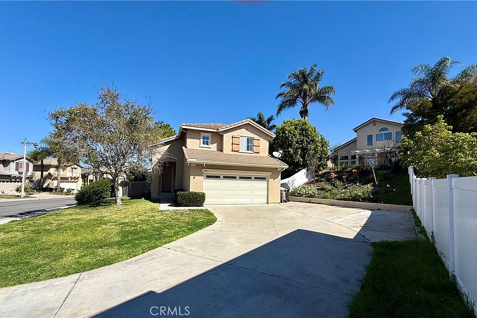 1st image of 948 S Brianna Way