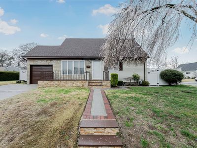 1755 Meadow Lane, East Meadow, NY, 11554