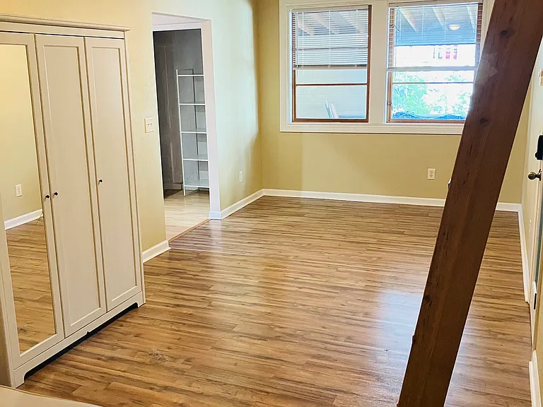 4906 Rainier Ave S #D — Photo 2