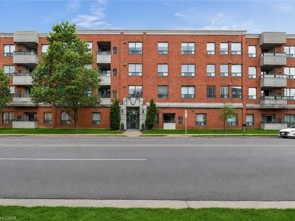 8 Main St #101, Hamilton, ON L9H 2P6