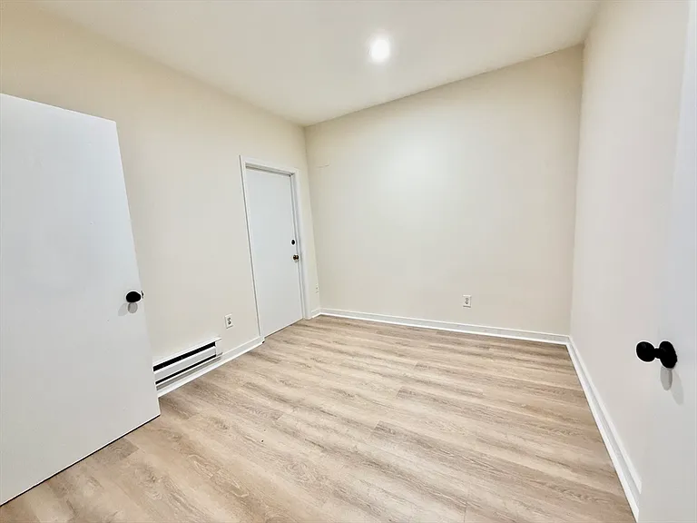 452 Park Dr #C — Photo 4