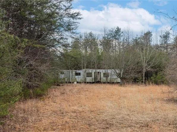 318 Wayne Marshall Rd, Elkin, NC 28621