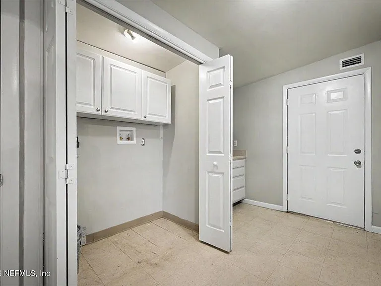 7010 Arques Rd — Photo 22