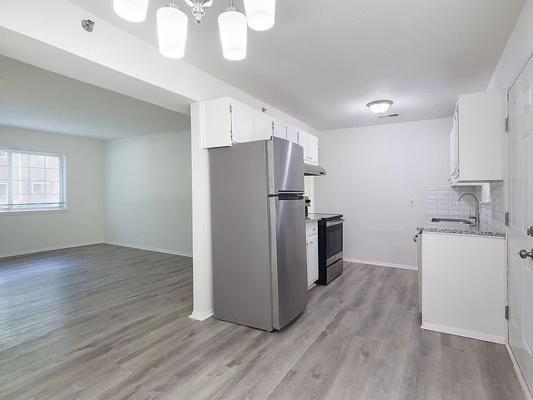 641 Powder Springs Smyrna LLC — Photo 1