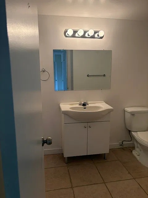 2 bed, 1040 sqft, $2,800 — Photo 2
