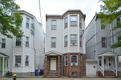 110 Everett St #2 — Photo 11