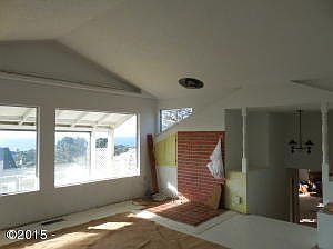 5th image of 1748 NE 16th St