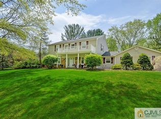 2 Greenbrook Dr, Matawan, NJ 07747