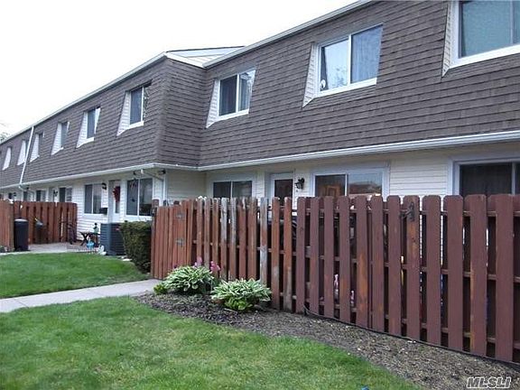 2nd image of 140 Storm Dr
