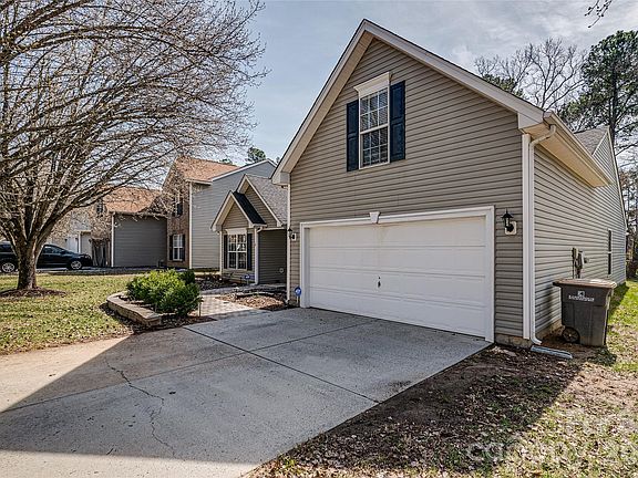 2nd image of 1838 Summit Ridge Ln