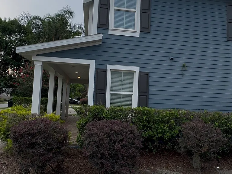 2607 S Brown Ave — Photo 3