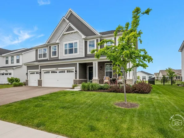 115 Piper Glen Ave, Oswego, IL 60543