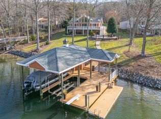 332 Fingerlake Rd, Penhook, VA 24137