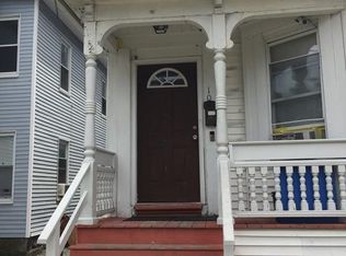 102 Westford St, Lowell, MA 01851