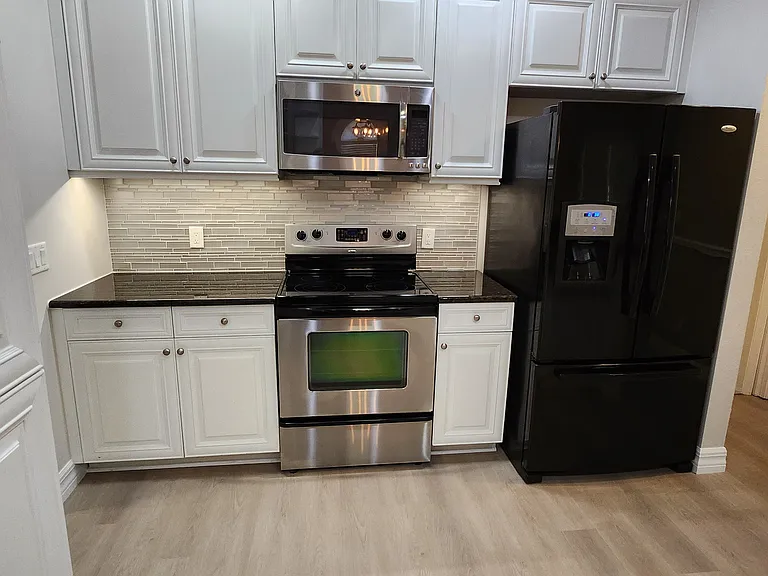 28041 W Brook Dr — Photo 2