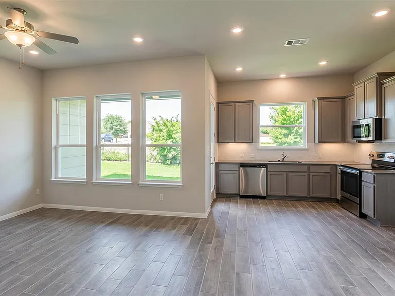 1015 Vista View Dr #901 — Photo 16