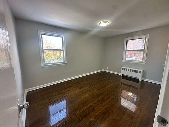 4th image of 139 Halsted St APT 2B