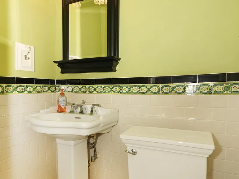 1609 Capistrano Ave — Photo 6