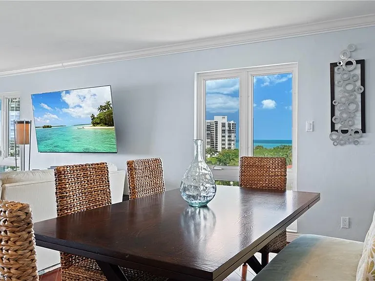 250 Park Shore Dr #803 — Photo 11