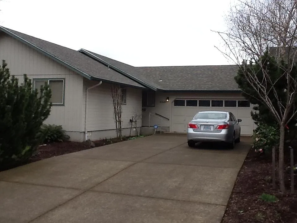 4168 N Clarey St photo 1