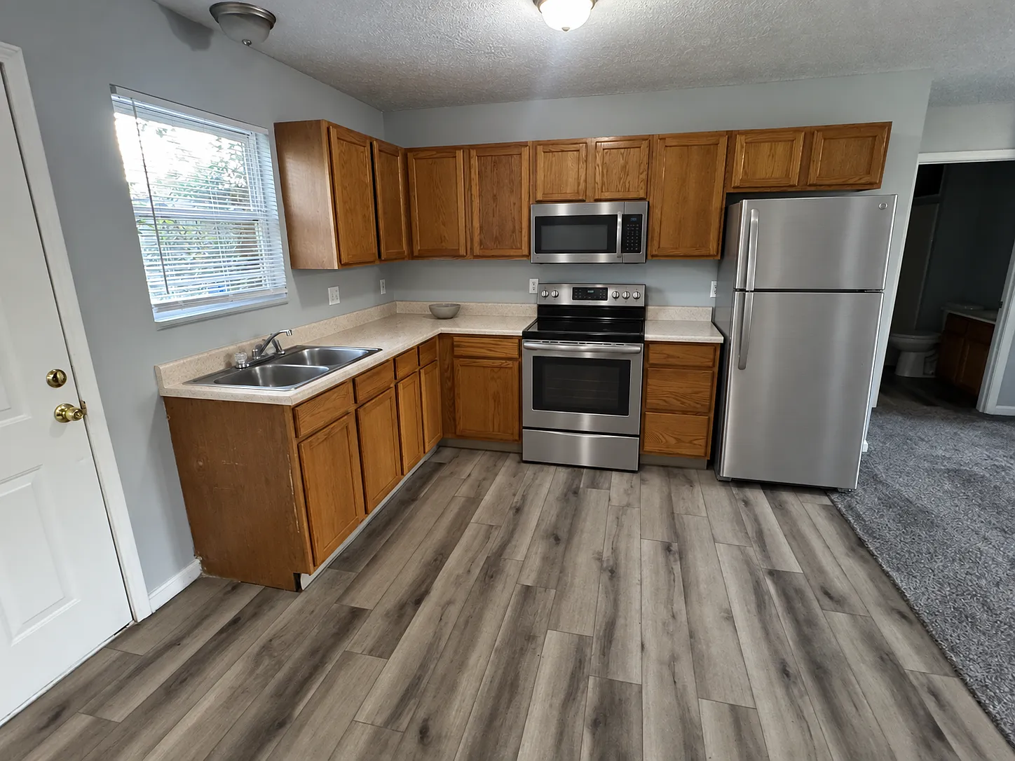 13-99 Eastside Ln — Photo 2