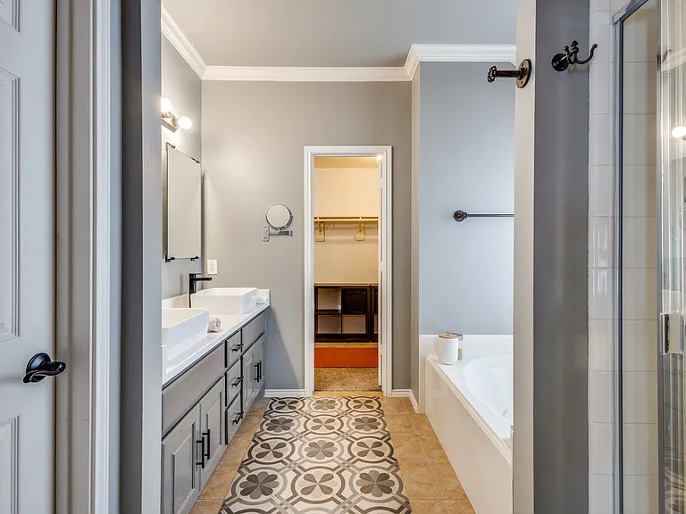 1204 Thimbleberry Dr — Photo 14