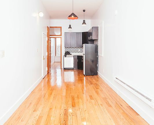 3rd image of 251 Evergreen Ave Floor 3