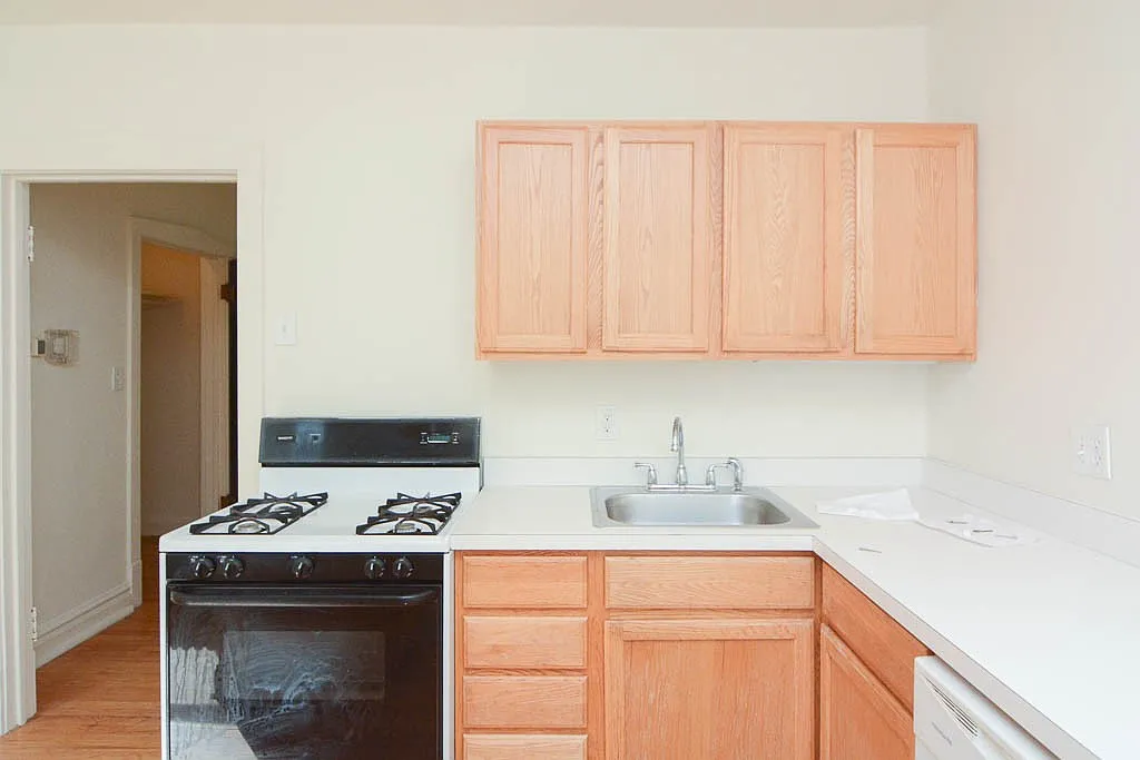 1 bed, 1.0 bath, 600 sqft, $1,690 — Photo 3