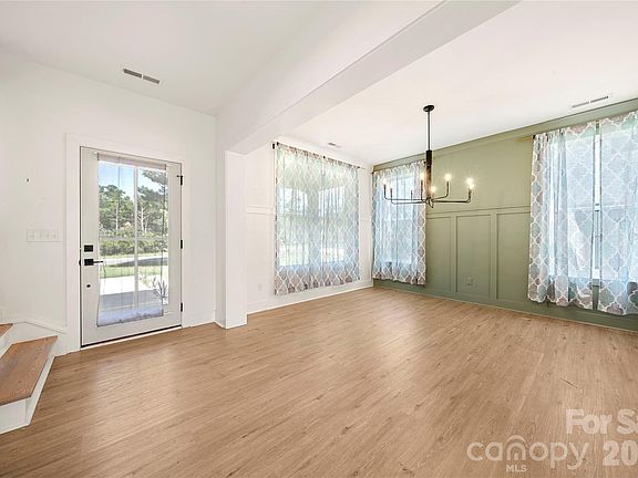 5th image of 11352 Timber Ridge Rd