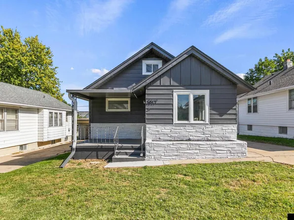 5017 S 37th St, Omaha, NE 68107