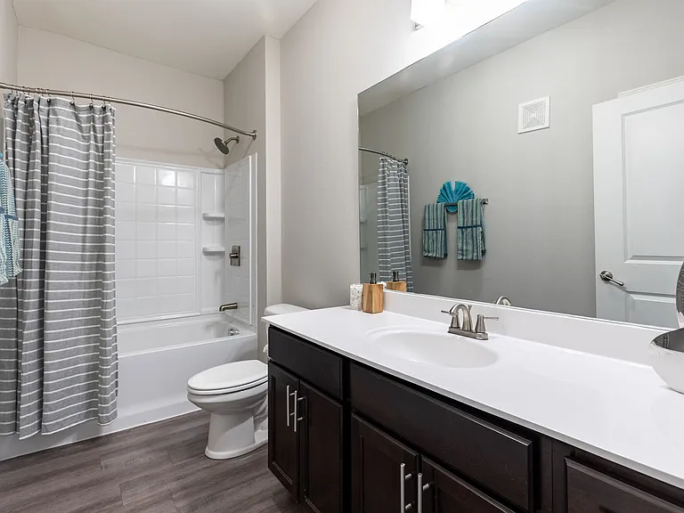 Alinium at Zionsville — Photo 16