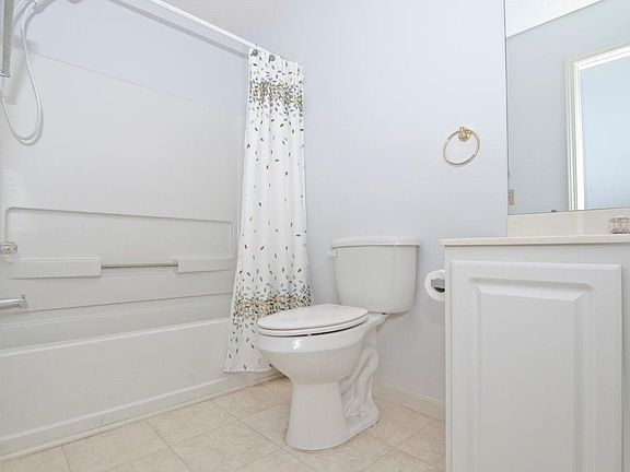 3rd image of 7335 Chatham Ct APT C