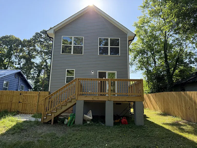 2036 Harrison Ave — Photo 33