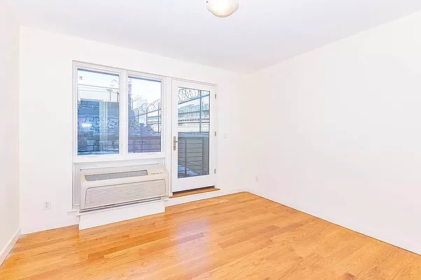 Rented by Reside New York | media 7