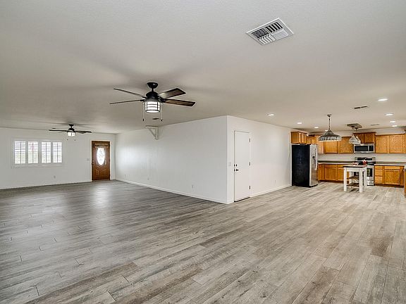 4th image of 11705 N Miracle Ln