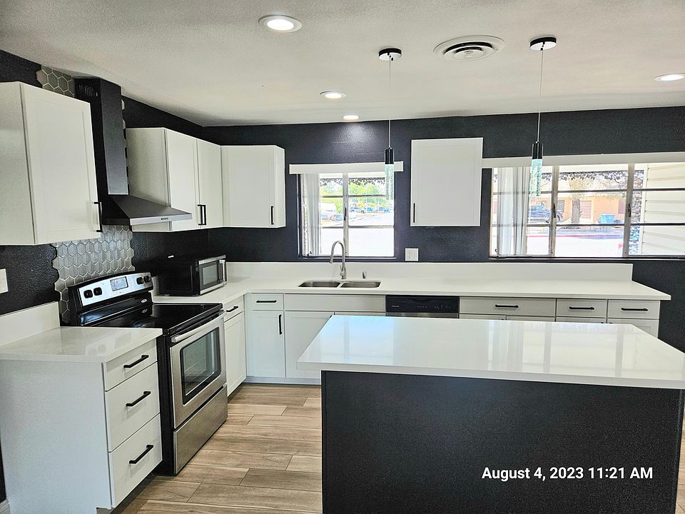 1st image of 3704 El Jardin Ave