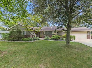 1565 Arbor Ave, Monroe, MI 48162