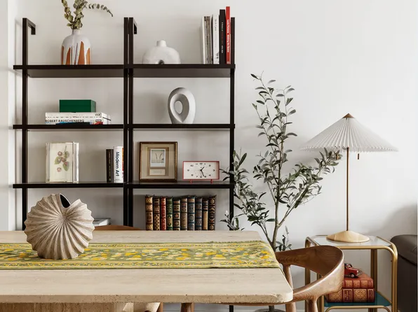 301 East 69th Street image 4 of 15