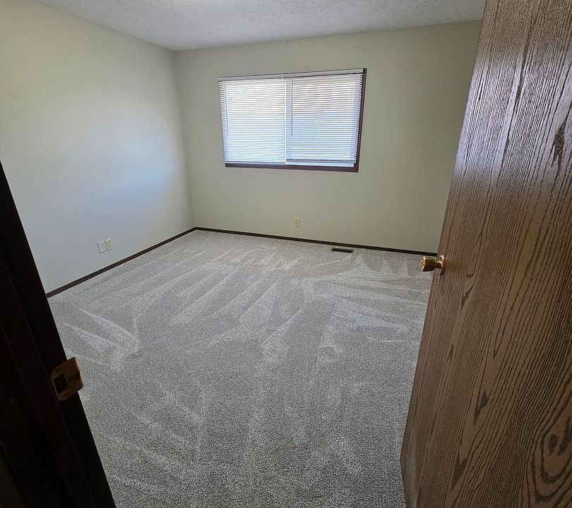 1st image of 507 Elm Ave #2