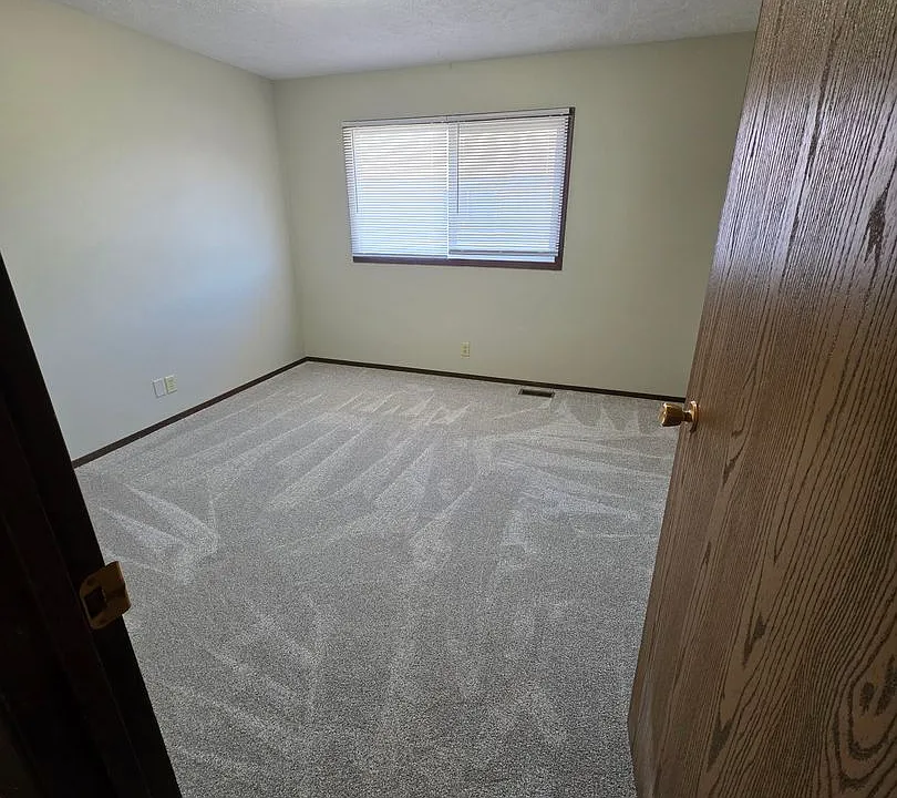 507 Elm Ave #2
